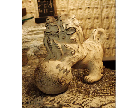 Decorative Figurines